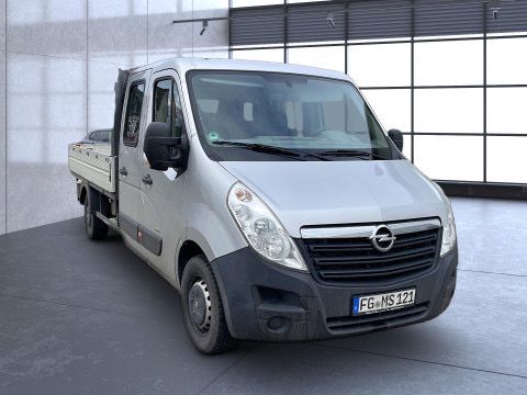 Opel Movano Pritsche Seitliche Ansicht für die Vermietung.